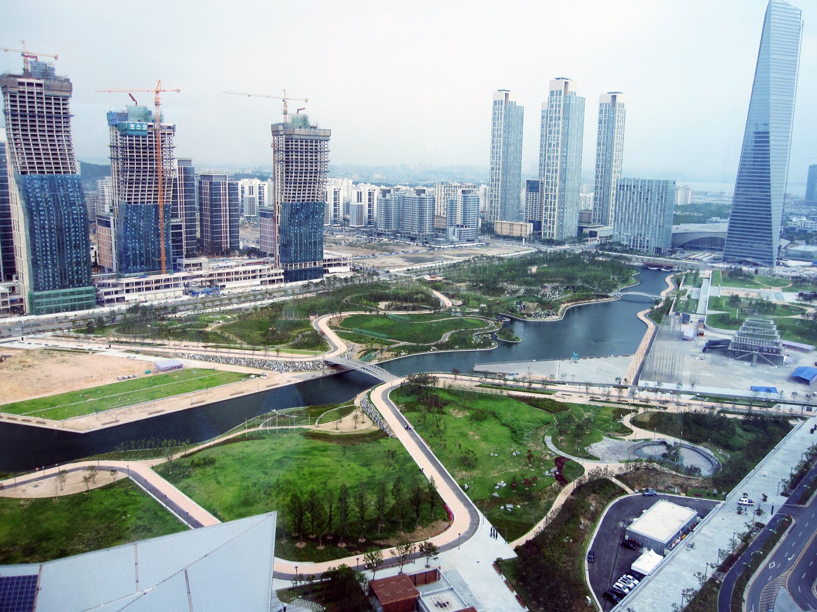 New Songdo City, airport cities