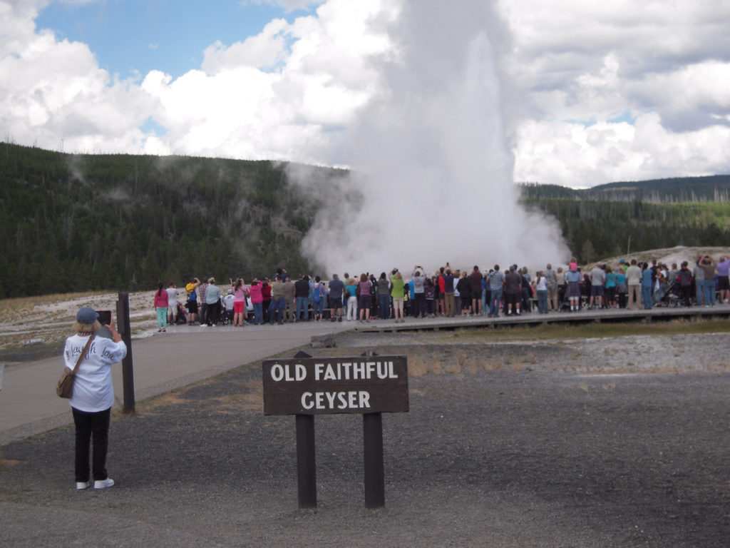 yellowstone, old faithful, 