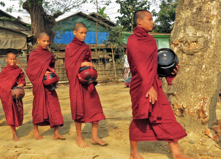 monks-with-alms-bowls