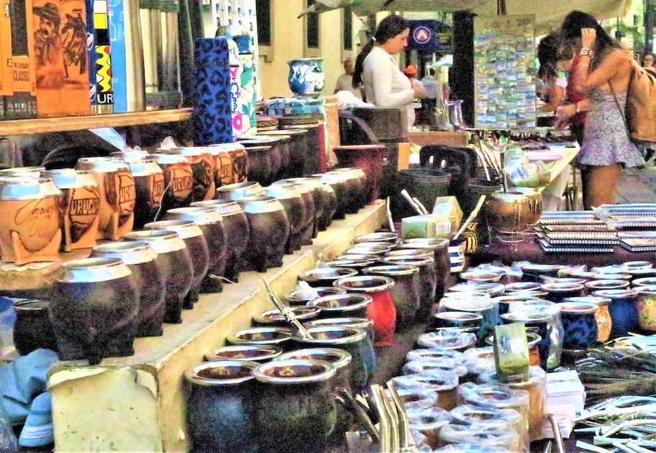 Store selling maté gourds and metal straws.