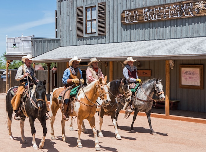 Tombstone, Arizona, 4 horses