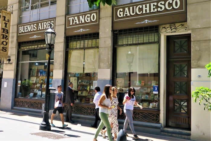 Buenos Aires pedestrians