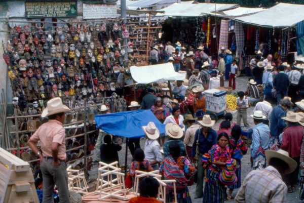 The Chichi market primarily serves locals who come from throughout the El Quiché department of Guatemala to buy and sell products. There are merchants whose handicrafts target tourists, but for the most part, vendors sell fruit and vegetables, medicinal plants, candles, incense, grindstones and other tools to locals.