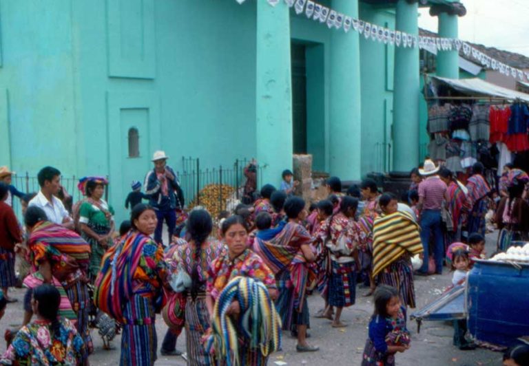 Chichicastenango has been a main trading center since before the conquistadors arrived in the Americas. For hundreds of years vendors and buyers throughout the Quiche region met to trade and now groups from much further afield come here too. The K’iche’ Maya of the neighboring region use Chichi as their main market, and many of Guatemala’s other ethnic groups such as Kaqchikel, Mam, Ixil and several others are also regulars on market day.