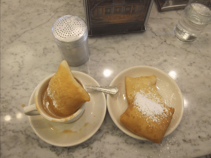 Morning Call Beignet