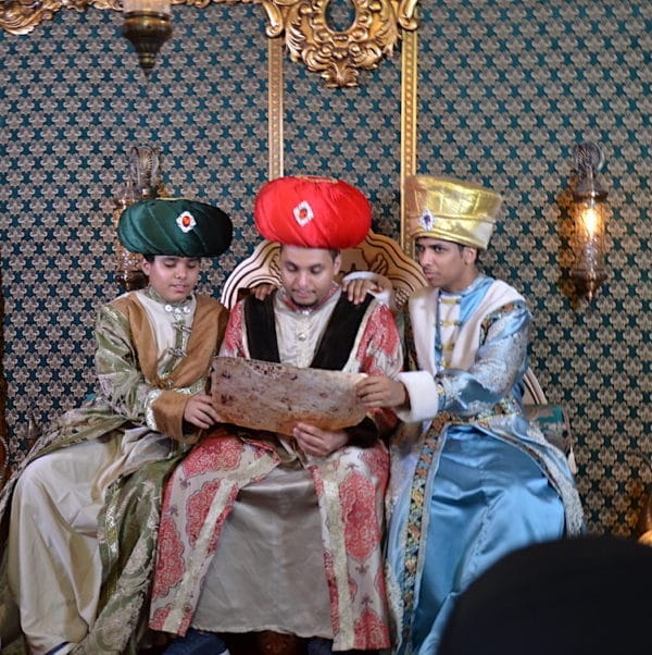 Istanbul costumes