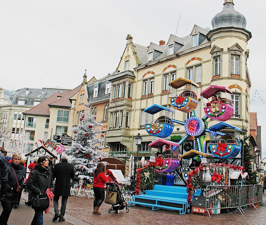 Christmas Market ferris wheel in Colmar