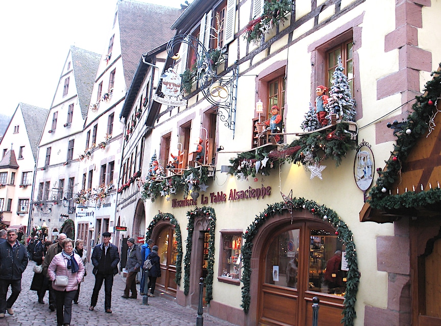 Kaysersberg Street at Christmas