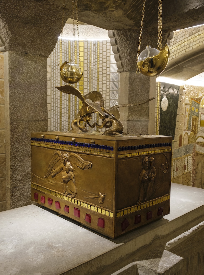 Reliquary in the Cathedral of Santo Domingo de la Calzada containing the bones of Saint Dominic. 