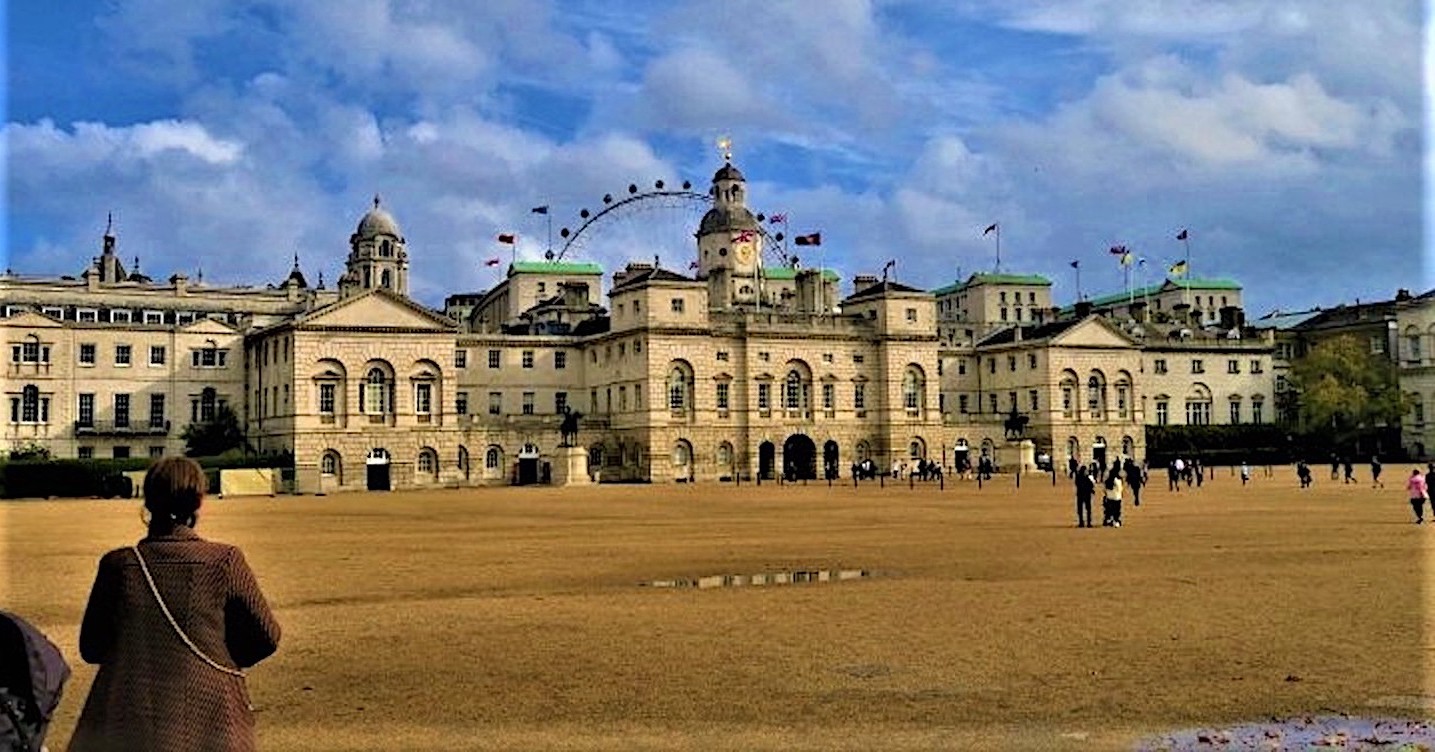 Old Admiralty Building with the London Eye in the background