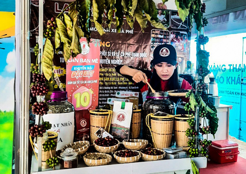 Free tastings and demonstrations of beans of different styles and ripeness were popular features of the coffee festival’s street festival. 
