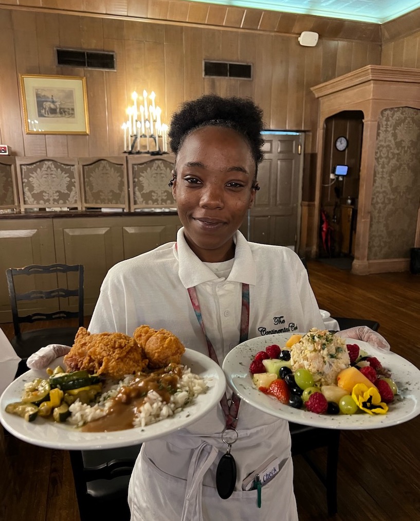 Carriage House restaurant adjacent to Seton Hall serves traditional Southern food.