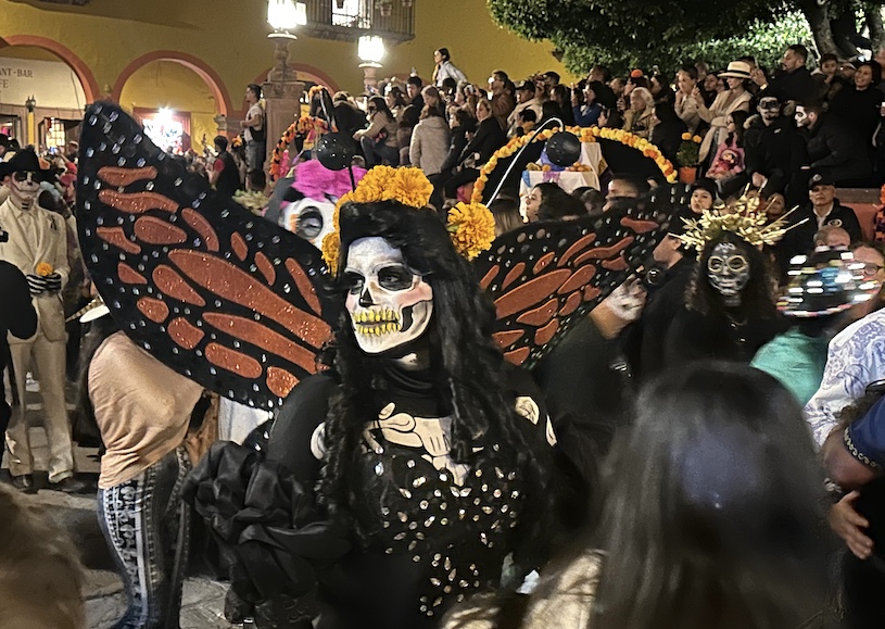 A Catrina costumed for the parade.