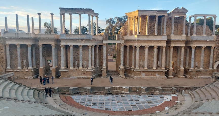 The Roman ampitheater in Mérida remains a venue for dramatic peresentations.
