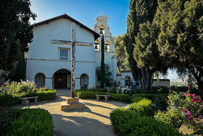 Rebuilt after a 1906 earthquake, Mission San Juan Bautista has a gloriously beautiful interior