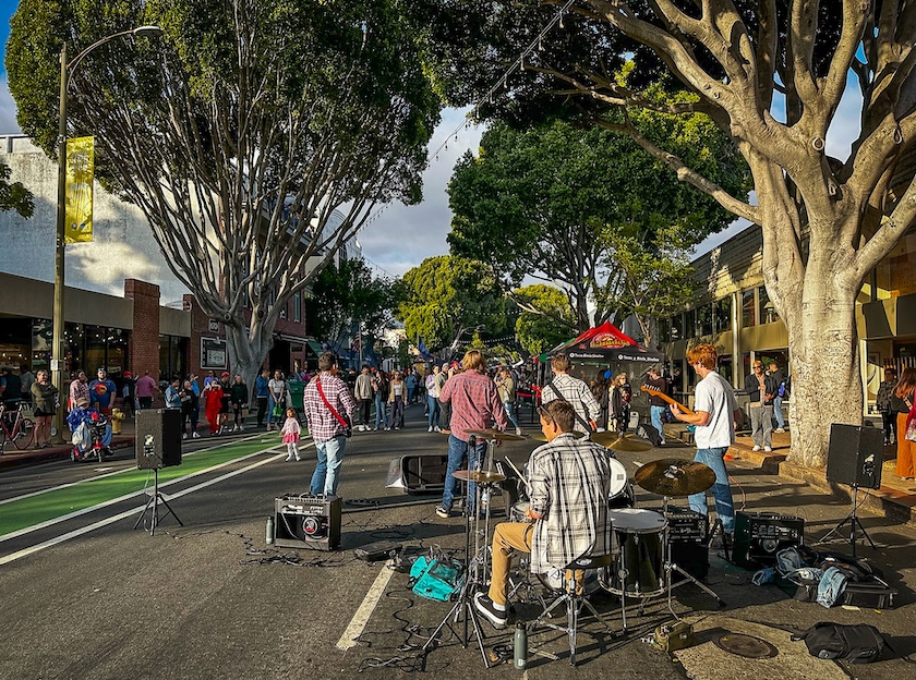 Every Thursday evening at 6 pm San Luis Obispo's downtown Higuera Street becomes a Farmers' Market with student bands from Cal Poly.