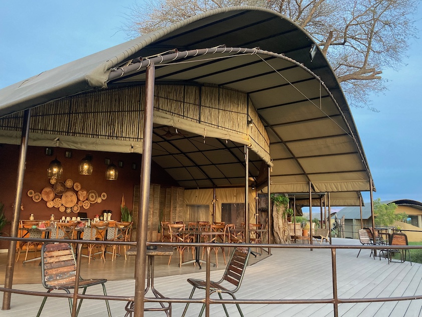 The open-walled bar and lounge at Serondela Lodge.