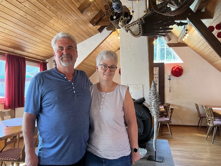 Hubert and Ulrike Müller offer traditional dishes like Flammkuchen and Maultaschen at their Weingut Herztal wine tavern in Oberkirch.