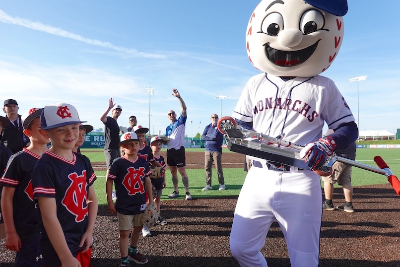 Monty the Monarch welcomes local Little Leaguers to opening day festivities of the 2025 baseball season.