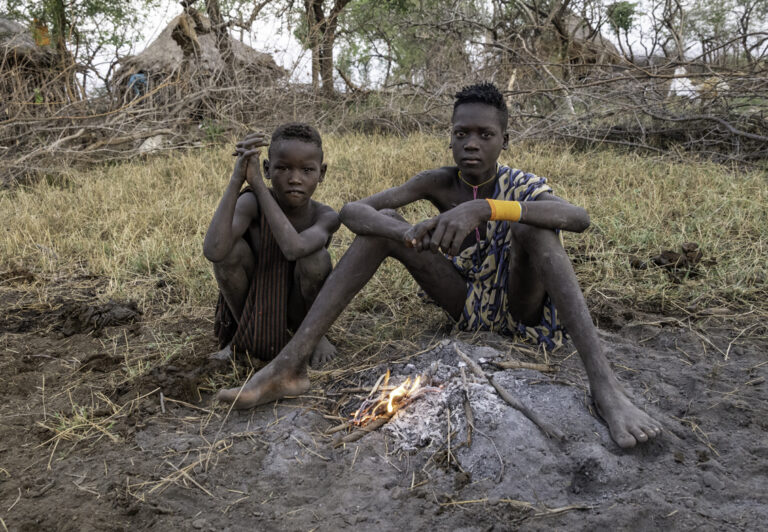 Most tribes live in very simple dwellings made from sticks, reeds, and grasses. Simple fences, made from sticks or stalks of thorny bushes, help keep the prized livestock in at night.
