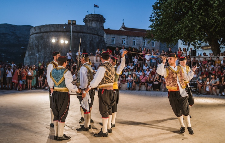 Actors participating in the popular Korčula tradition of sword dancing. 