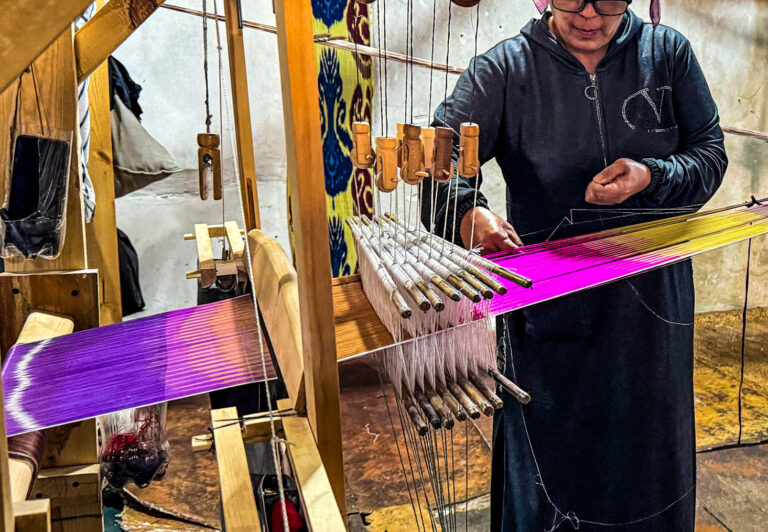 In the Uzbek cities of Bukhara, Samarkand, and Tashkent there are demonstrating the process of making handwoven carpets, ceramics and textiles.