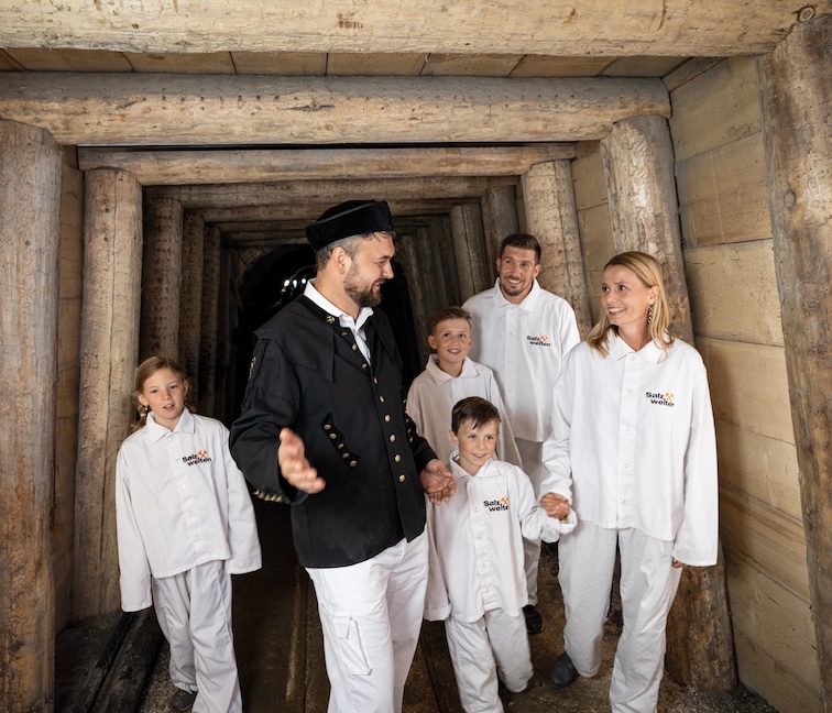 Saltzwelten Hallein tour guide