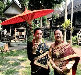 9 – Lao women, Heuan Chan copy