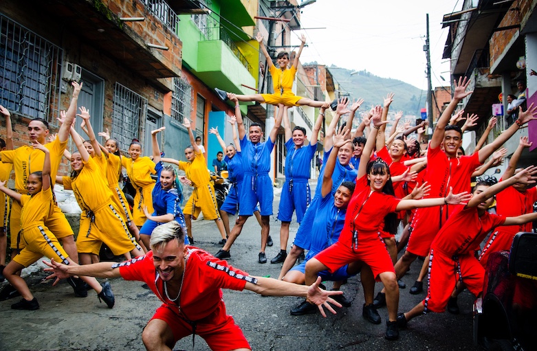 Comuna 13 dance troupe