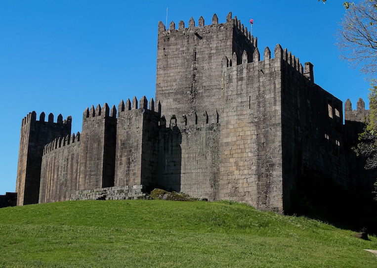 One of Portugal’s most significant examples of medieval architecture is Guimarães Castle. 